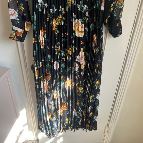 Indigo Rose Long Sleeve Pleated Maxi Dress Black Floral Print - Picture 9 of 9